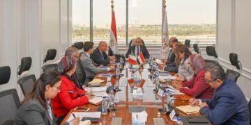 وزير الاستثمار يبحث مع السفير الإيطالي بالقاهرة زيادة الاستثمارات وتعزيز التعاون الاقتصادي
