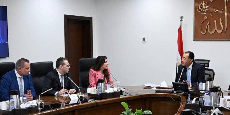 الحكومة تقترب من إصدار قانون الاتحاد المصري للمطورين العقاريين