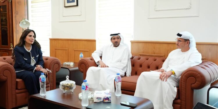 «الإسكان» و«مدن القابضة» تبحثان تطورات مشروع رأس الحكمة وخطط التنفيذ المقبلة