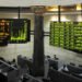 قطاع الأدوية يتصدر تداولات البورصة المصرية بـ15.3 مليار جنيه.. وسهم جلاكسو يقفز 65%