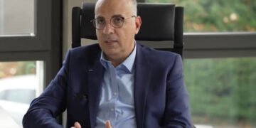 وزير الموارد المائية والري