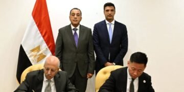 باستثمارات تتجاوز 2 مليار جنيه.. مصر تدشن مصنعًا لإنتاج البطاريات الكهربائية