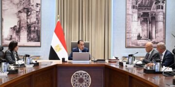 رئيس الوزراء: نستهدف توطين صناعة تحلية مياه البحر ورفع المكون المحلي إلى 70%