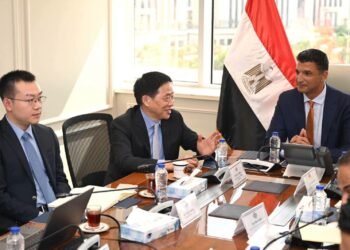 الصناعة : مصنع كينجدوم للكتان بالسادات يبدأ التشغيل الربع الأول من 2027 باستثمارات جديدة