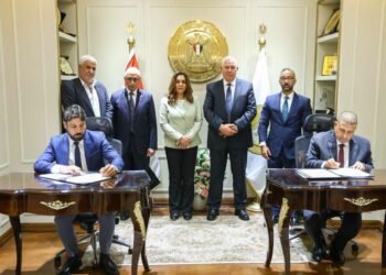 العريش تطور منظومة المخلفات.. جمع ومعالجة وتدوير ضمن خطة بيئية مستدامة