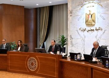 رئيس الوزراء يوجه بتشديد الرقابة على الأسواق وحظر قطع الأشجار إلا بموافقة وزارتي التنمية المحلية والبيئة