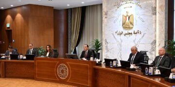 رئيس الوزراء يوجه بتشديد الرقابة على الأسواق وحظر قطع الأشجار إلا بموافقة وزارتي التنمية المحلية والبيئة