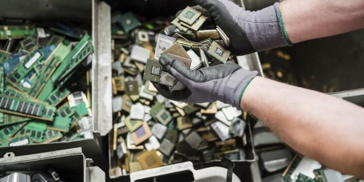 مبادرة تدوير الإلكترونيات تدعم الاقتصاد الدائري.. خطة للتوسع في الاستدامة وإعادة التدوير