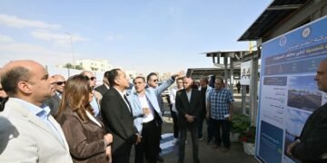رئيس الوزراء يفتتح محطة طاقة شمسية بالنصر للبترول في السويس بقدرة 1.2 ميجاوات