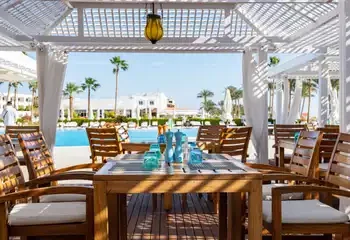 مطاعم سياحية